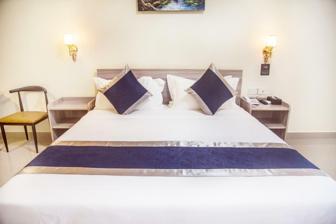 City Comfort Hotel Phnom Penh Airport Buitenkant foto