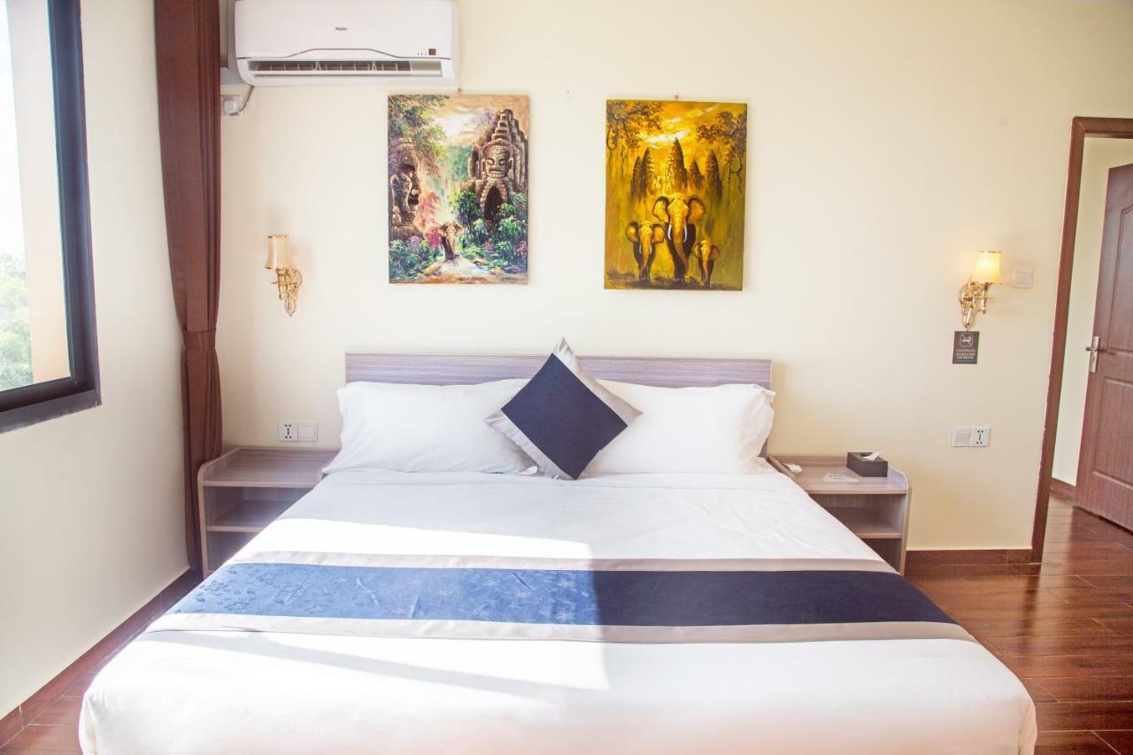 City Comfort Hotel Phnom Penh Airport Buitenkant foto