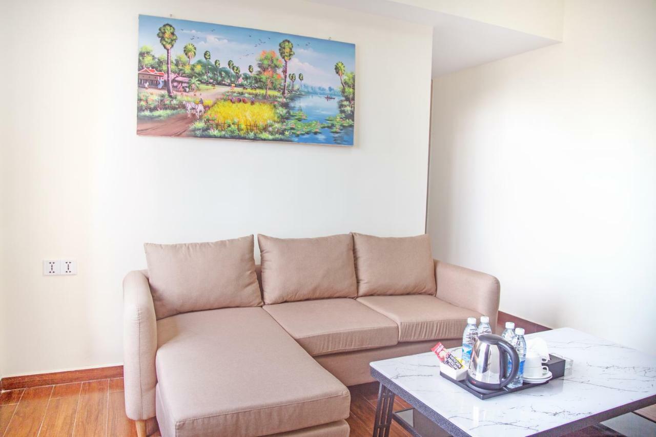 City Comfort Hotel Phnom Penh Airport Buitenkant foto