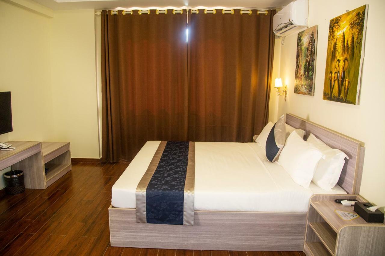City Comfort Hotel Phnom Penh Airport Buitenkant foto