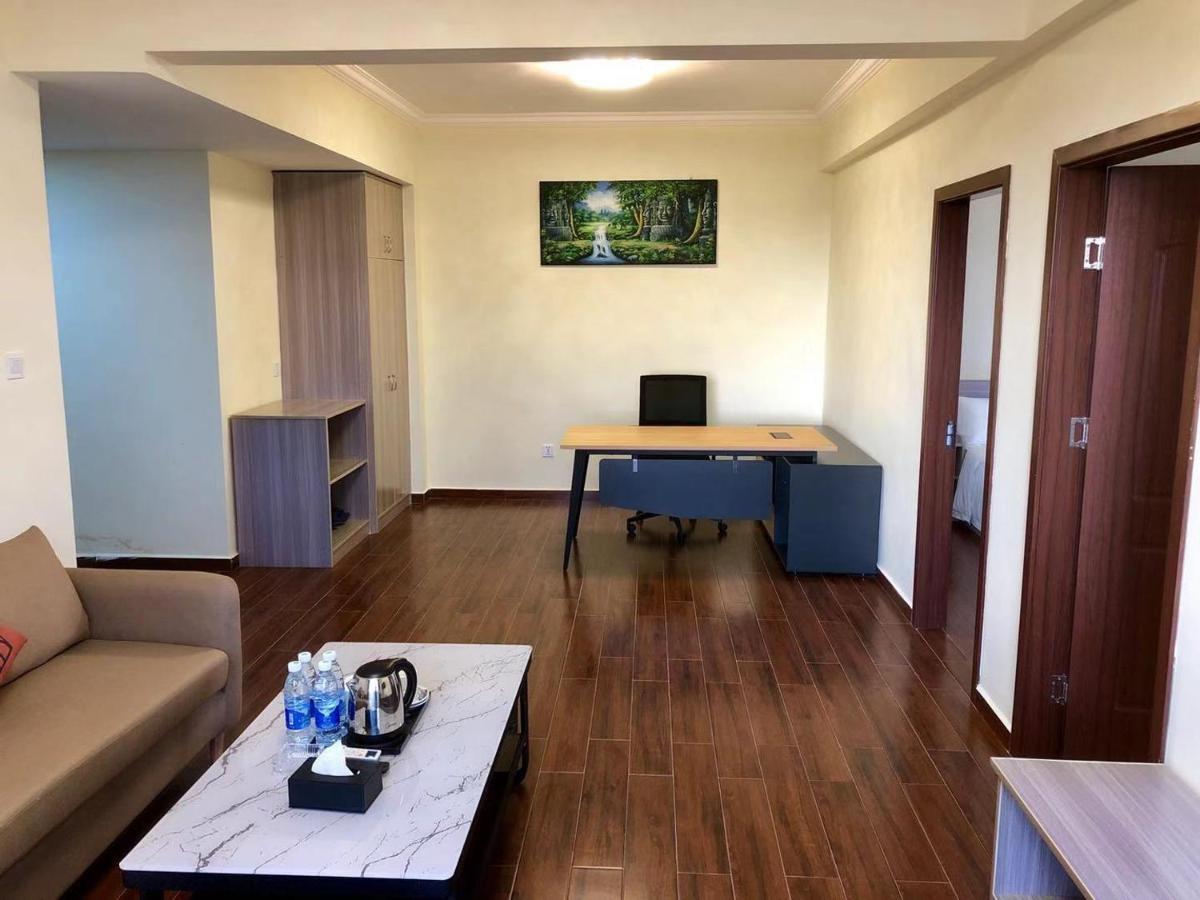 City Comfort Hotel Phnom Penh Airport Buitenkant foto